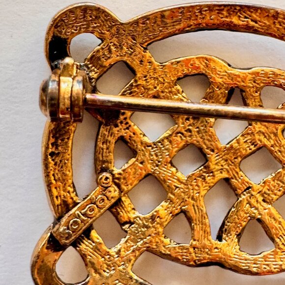Celtic Knot Brooch - Picture 4 of 4